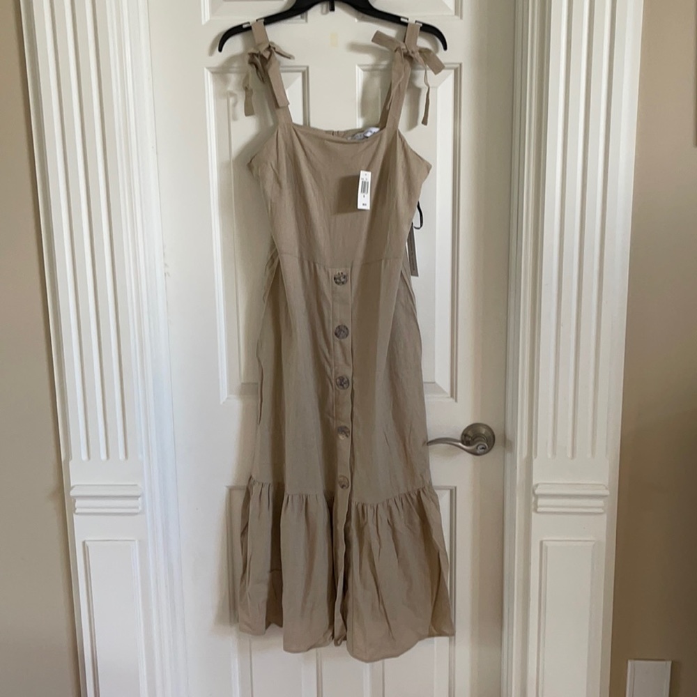 MIDI dress by Emma and Michelle.